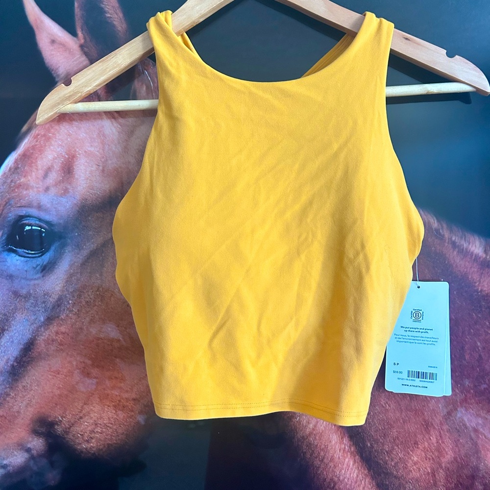 Athleta Conscious crop d-dd+ yellow/mustard NWT